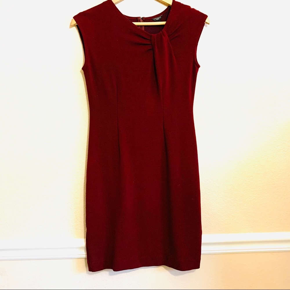 Ann Taylor Sleeveless Slim Fit Career Dress